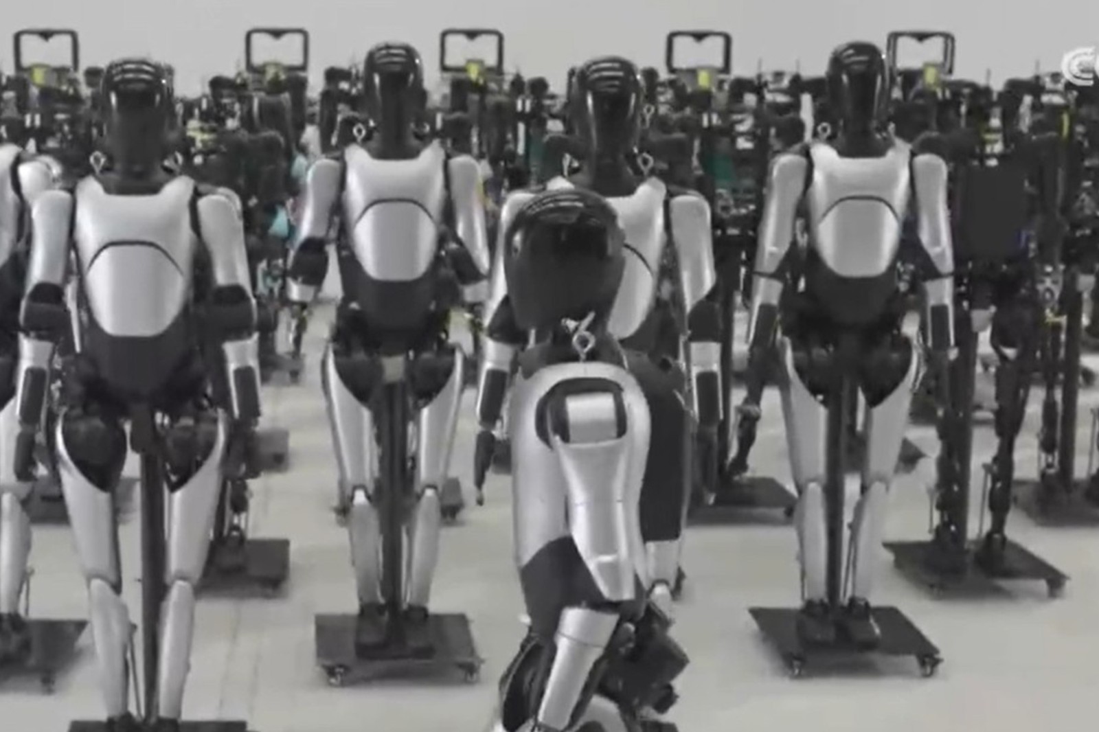 央视报道！揭秘银河集团机器人量产超级工厂